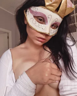 Onlyfans: laurardguez1