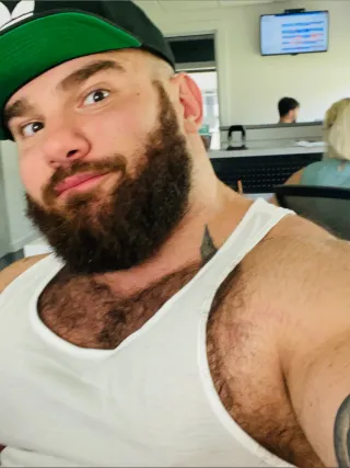 Onlyfans: mikeygreen