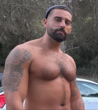 Onlyfans: bigvanhippie