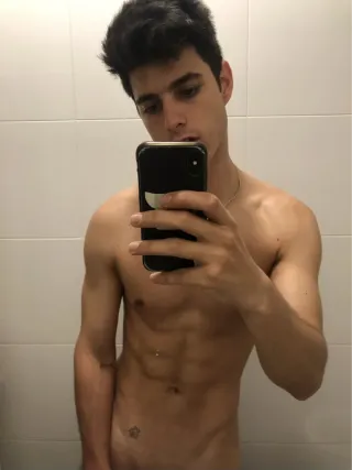 Onlyfans: alejandrolillo