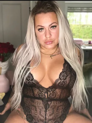Onlyfans: coconoxx