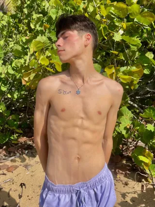 Onlyfans: jaredhirota