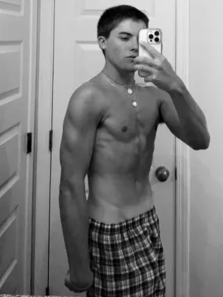Onlyfans: seansohot