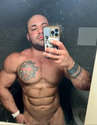 Onlyfans: tutorolove