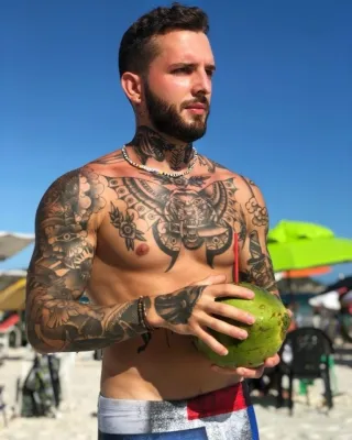Onlyfans: tattooed.br