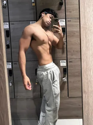 Onlyfans: victxrray