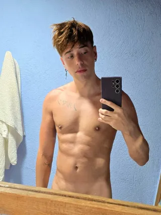 Onlyfans: scallybuddy