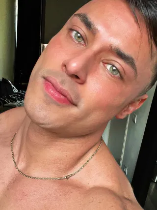 Onlyfans: theonevip