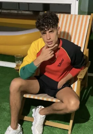 Onlyfans: alejandrodorado